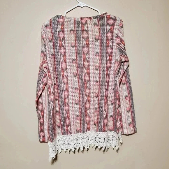 Maurices Women's Size Large Long Sleeve Knit Top Lace Crochet Trim Soft - Picture 5 of 7